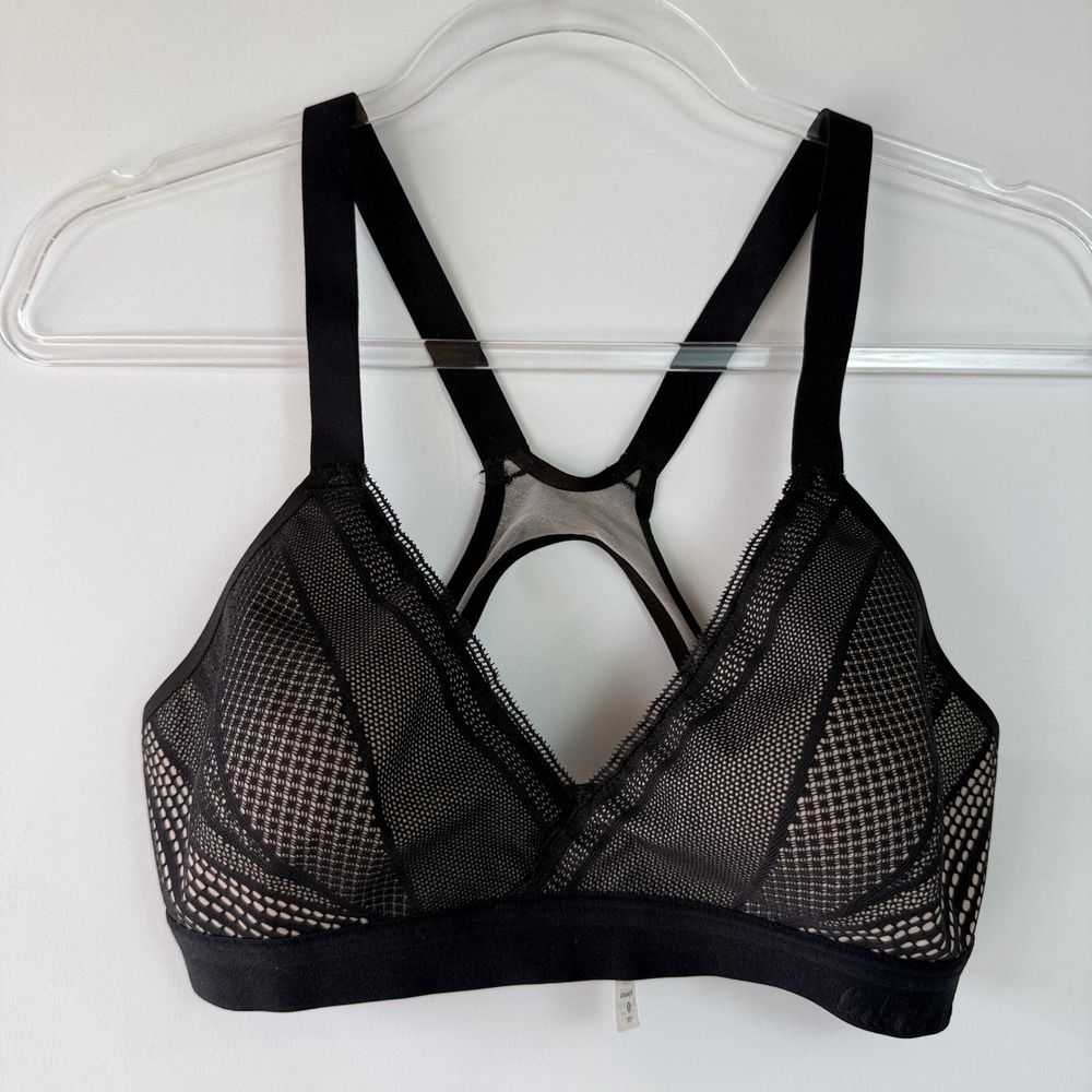 Lululemon Awake to Lace Bra Women 32C Black Nude Excellent Racerback Mesh 10001